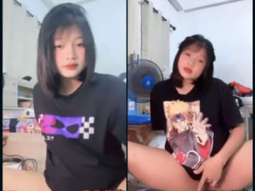 Em gái xinh múp nứng lồn thủ dâm